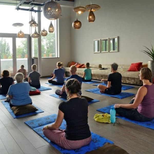 Hatha yoga Gent LAgo Sint-Amandsberge